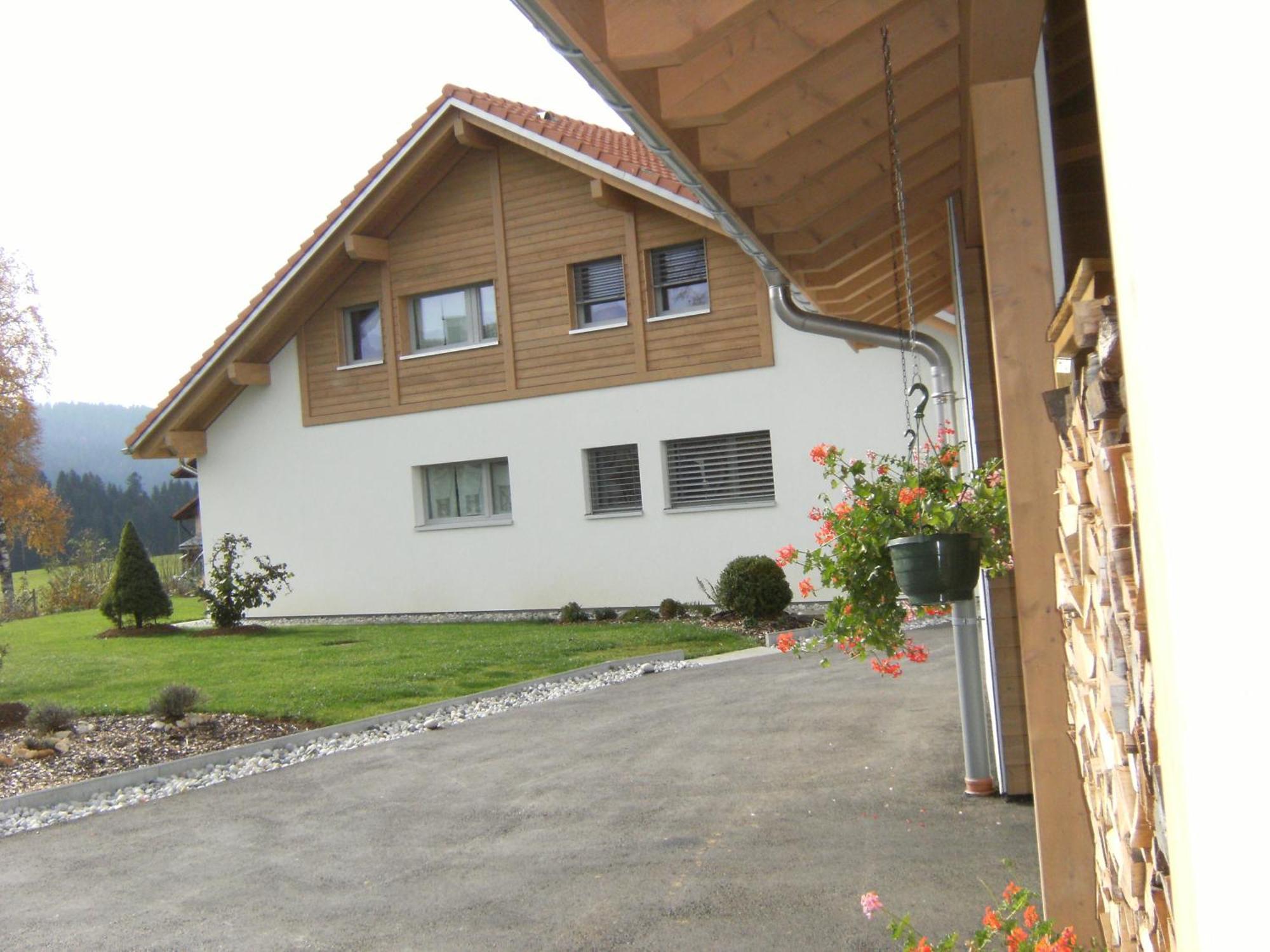 Hotel BnB Niederer La Côte-aux-Fées Exterior foto